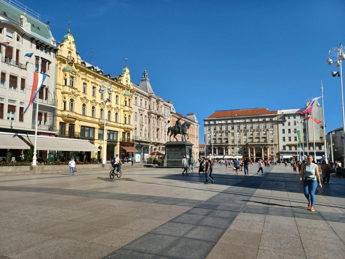 Apartment Ganymede Загреб Екстериор снимка