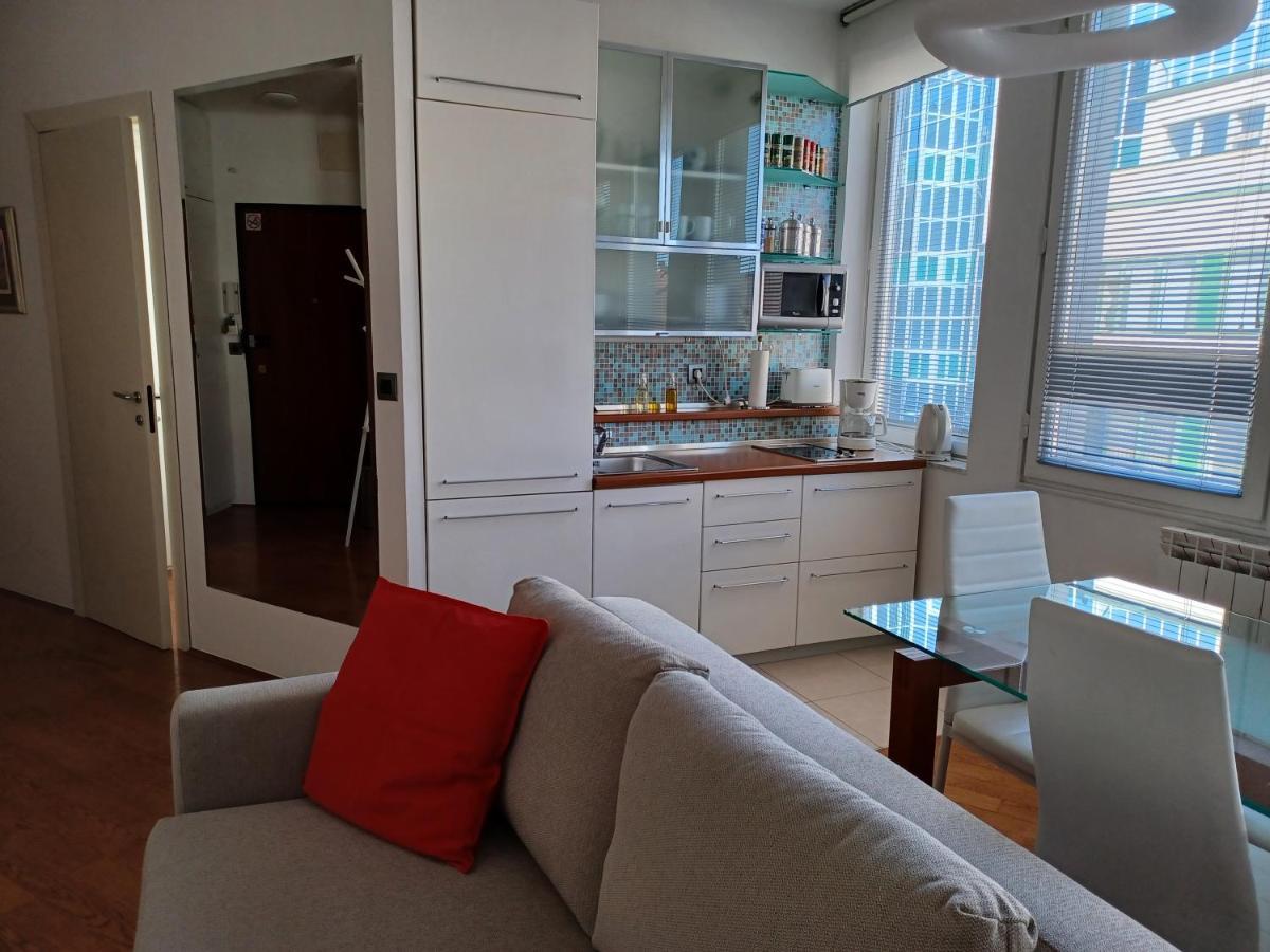 Apartment Ganymede Загреб Екстериор снимка
