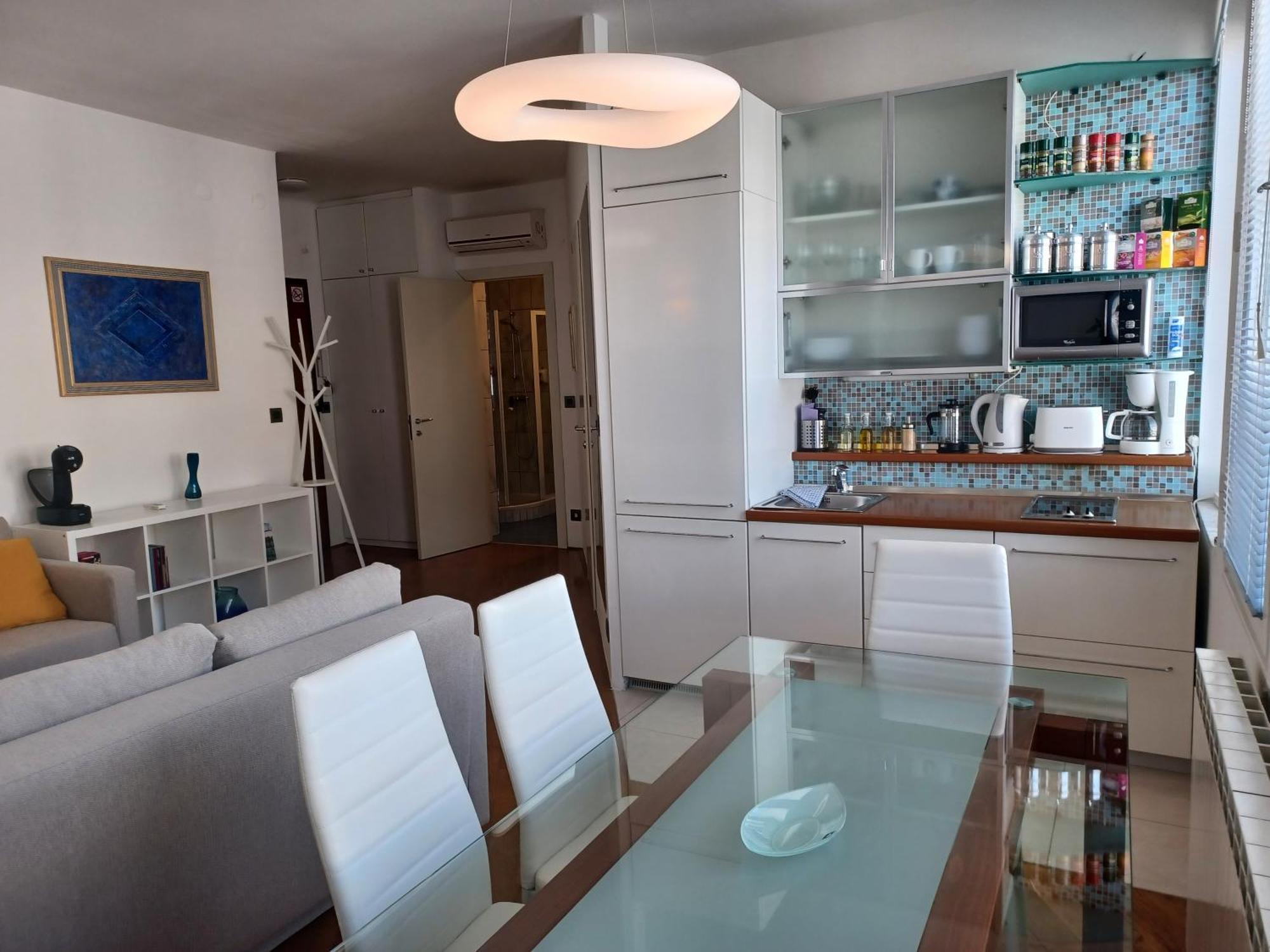 Apartment Ganymede Загреб Екстериор снимка