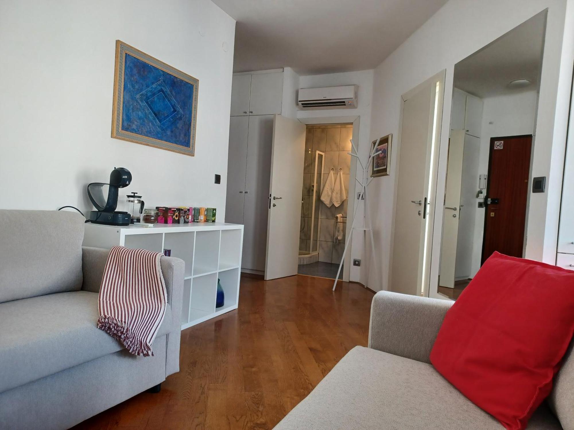 Apartment Ganymede Загреб Екстериор снимка
