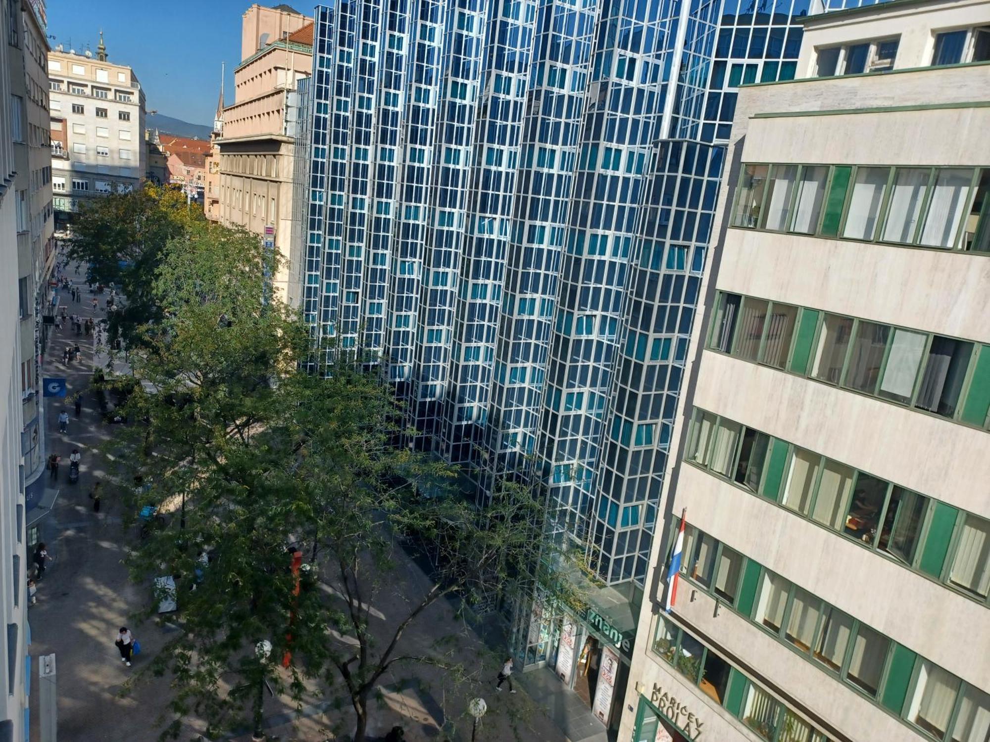 Apartment Ganymede Загреб Екстериор снимка